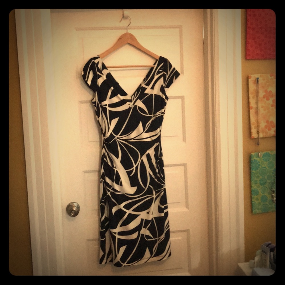 White House black market dress size 6